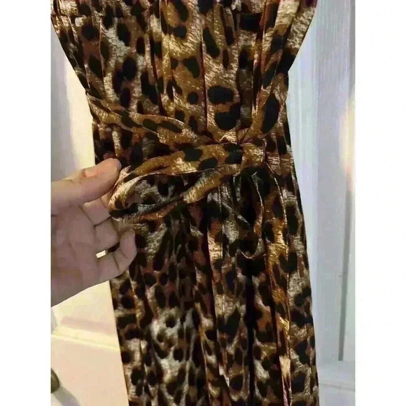 Talbots Dress Size 4 Leopard Animal Print V-neck Belted Long Sleeve Reg $149 - Picture 3 of 6